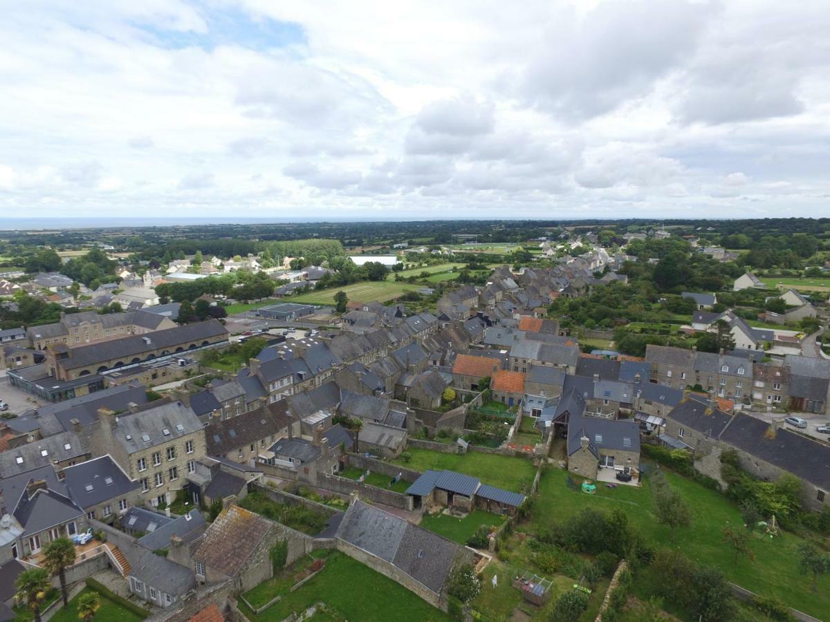La Tourelle En Normandie Saint-Pierre-Eglise Luaran gambar